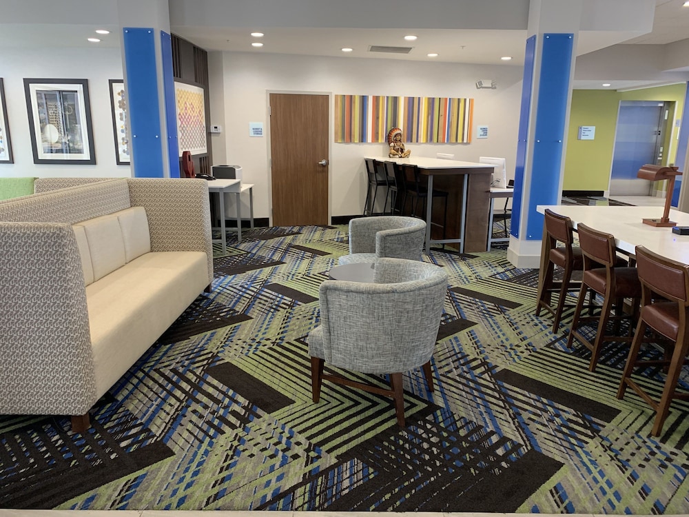 holiday inn express and suites moore by ihg