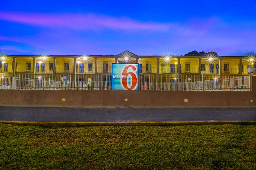 Motel 6 Americus, Ga