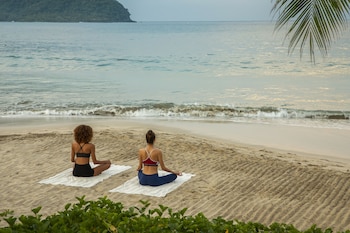thompson zihuatanejo a beach resort by hyatt