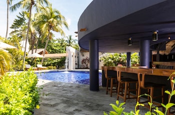 thompson zihuatanejo a beach resort by hyatt