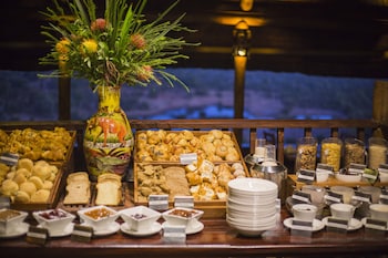 Victoria Falls Safari Lodge,Hwange National Park>>Hwange,4 star