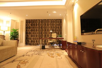 baoji jianguo hotel