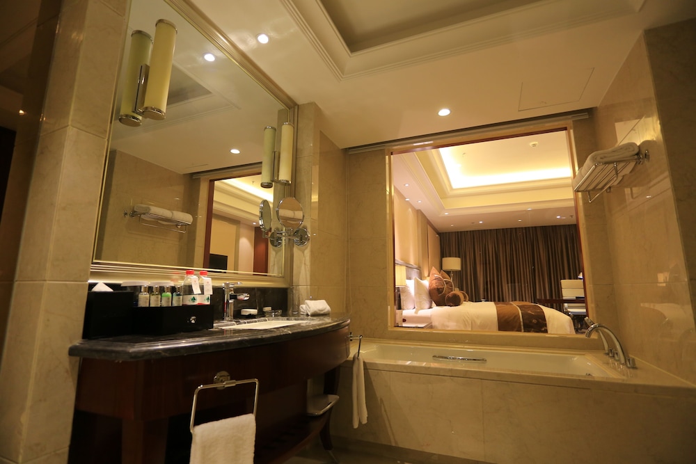 baoji jianguo hotel