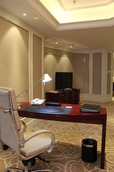 baoji jianguo hotel