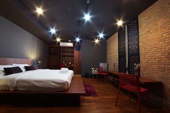 the loft room nimman