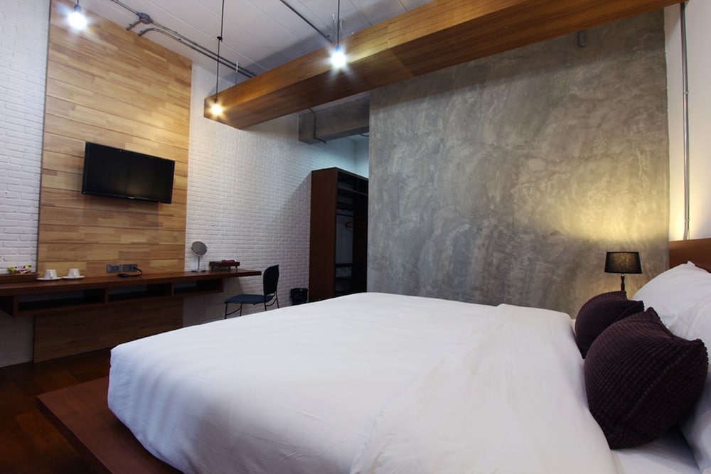 the loft room nimman