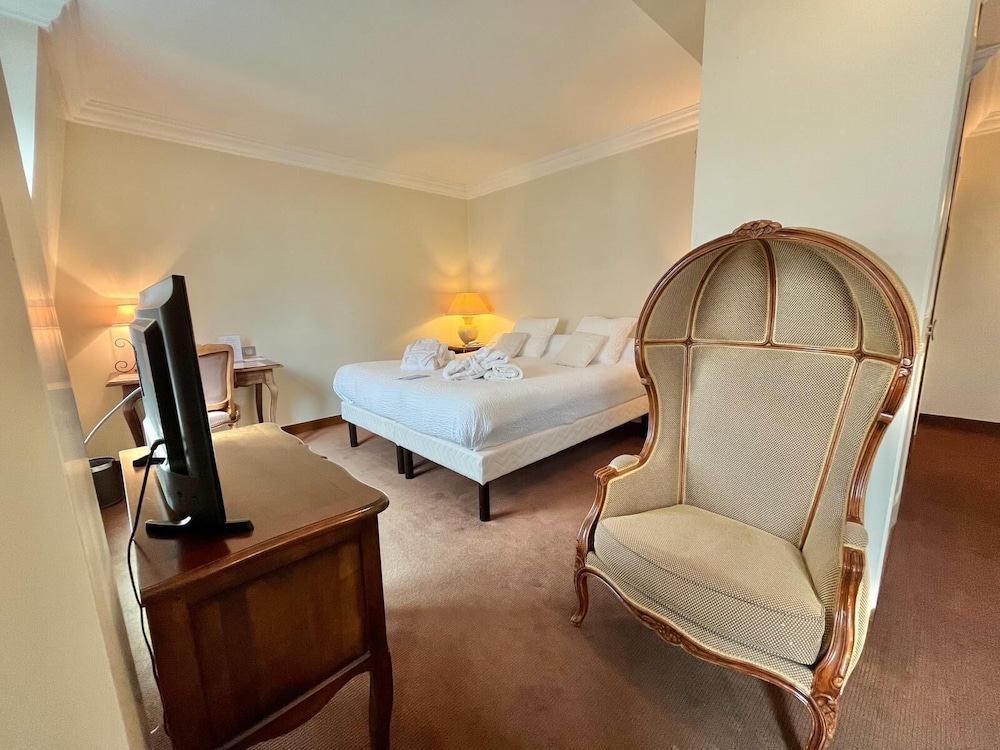 hotel du rivage