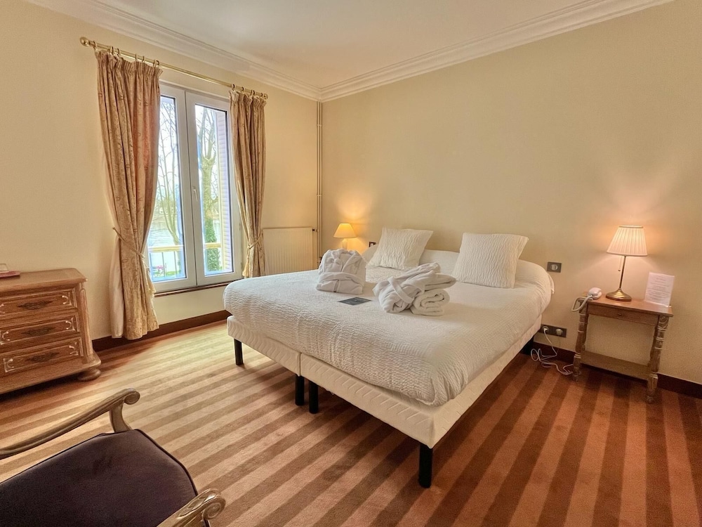 hotel du rivage