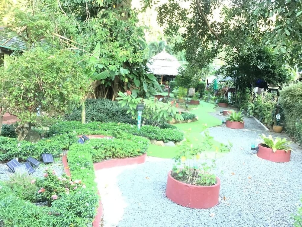 the grand tree resort