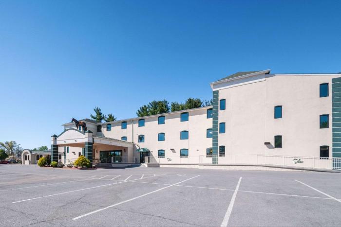 rodeway inn and suites charles town wv