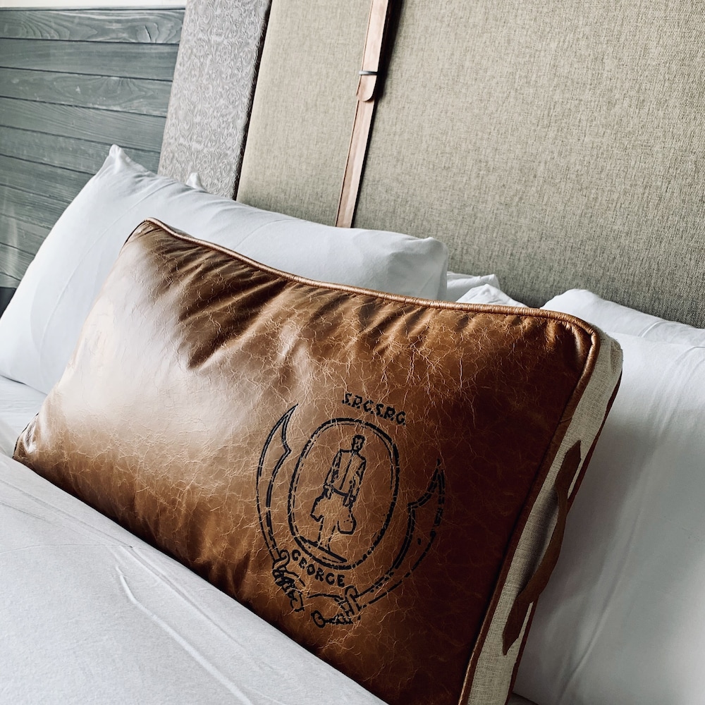 the george by valencia hotel collection