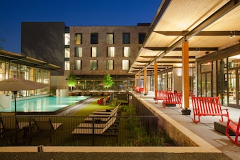 the george by valencia hotel collection