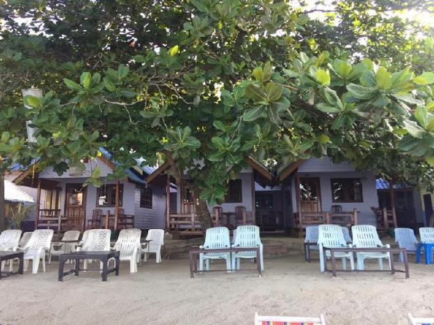 sang aroon bungalow