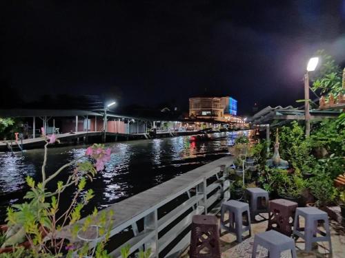 amphawa