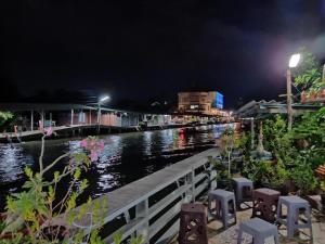 amphawa