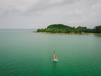 sichon cabana beach resort