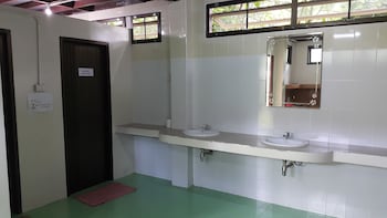 chestnut hill eco resort