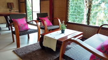 chestnut hill eco resort