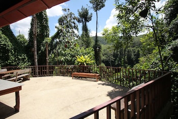 chestnut hill eco resort