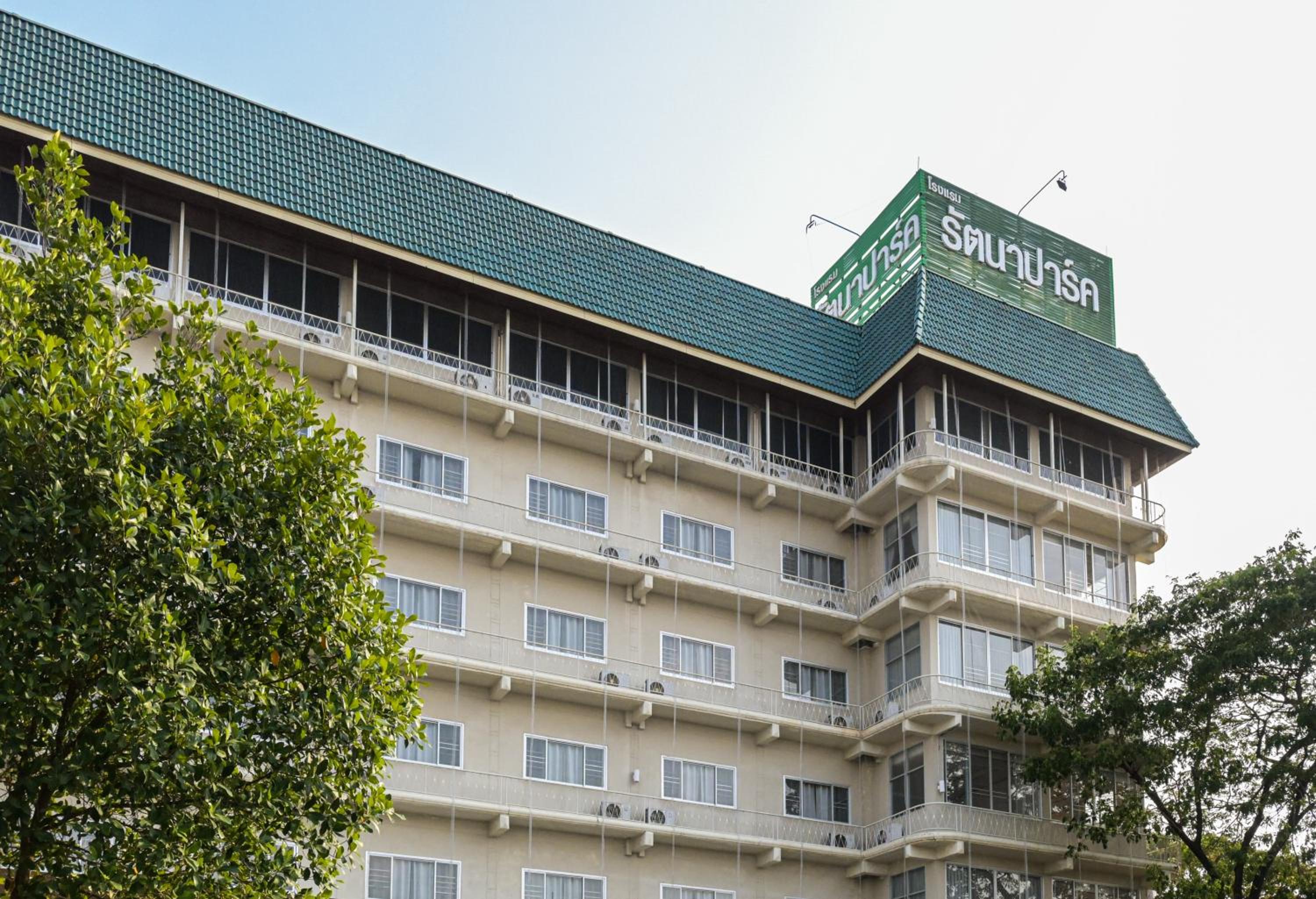 Rattana Park Hotel,Phitsanulok Province>>Phitsanulok,2 star