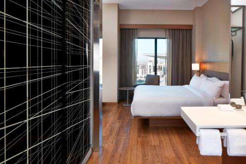 Ac Hotel By Marriott Minneapolis Downtown,Hennepin County>>Downtown Minneapolis,4 star