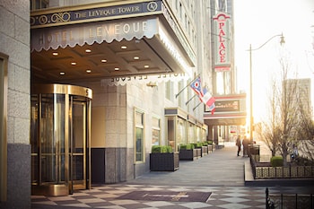 hotel leveque autograph collection