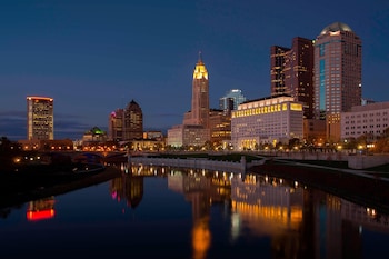 hotel leveque autograph collection