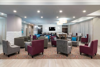 La Quinta Inn & Suites By Wyndham Forsyth,Forsyth>>Barnesville,3 star