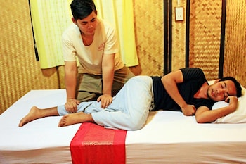 Baansuanlynjee Maeklong Resort,Bang Khonthi>>Amphawa,3 star