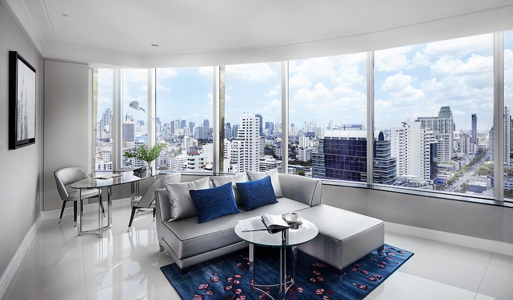 grande centre point sukhumvit 55