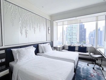 grande centre point sukhumvit 55