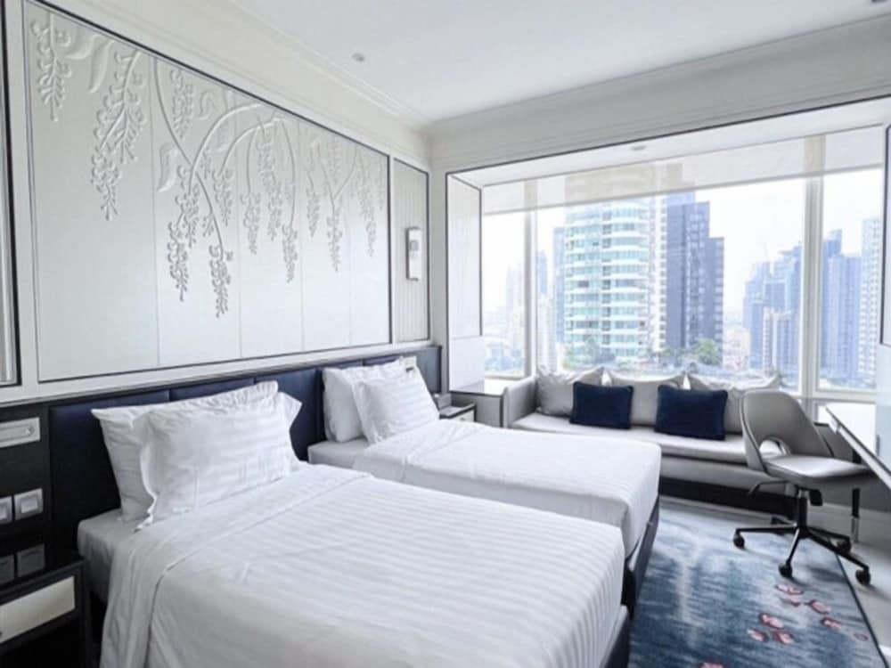 grande centre point sukhumvit 55