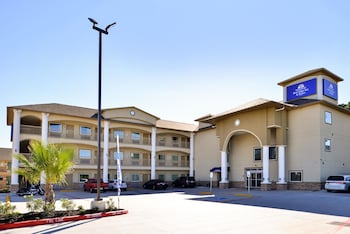 americas best value inn and suites spring houston n