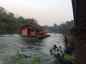 star hill riverkwai resort