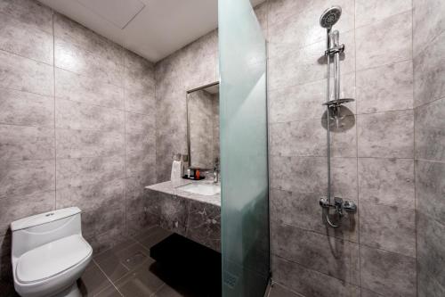 lily hotel suite mubarraz