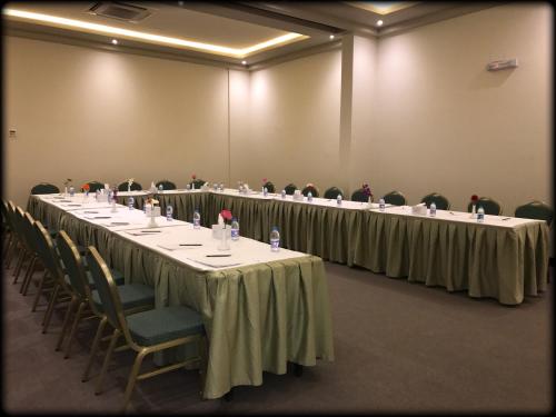 lily hotel suite mubarraz