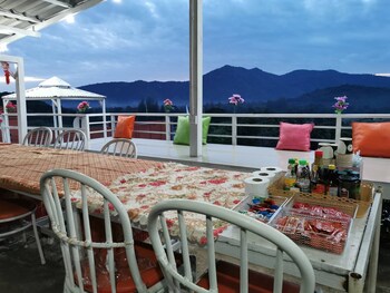 Ingmhok Country Mountain View Resort,Ratchaburi>>Ban Bo Wi,3 star
