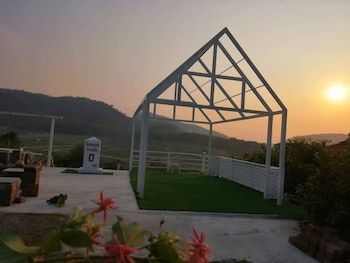 Ingmhok Country Mountain View Resort,Ratchaburi>>Ban Bo Wi,3 star