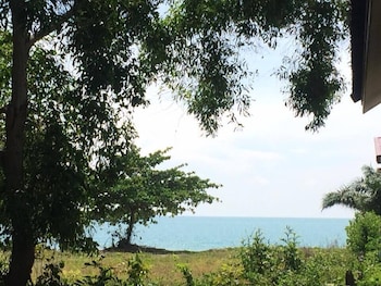 Bamboo Resort,Nakhon Si Thammarat Province>>Khanom,3 star