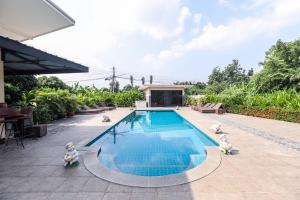 relax garden house
