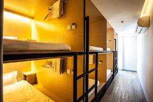 cubic bed pratunam hostel