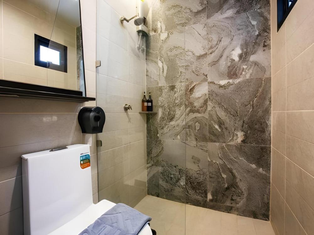 cubic bed pratunam hostel