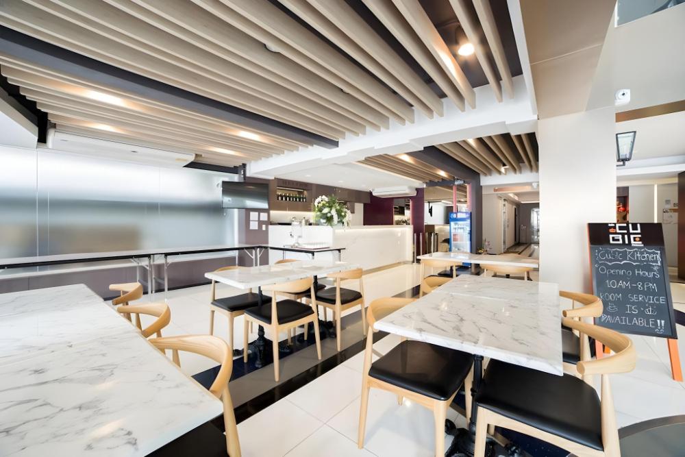 cubic bed pratunam hostel