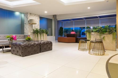 cubic bed pratunam hostel