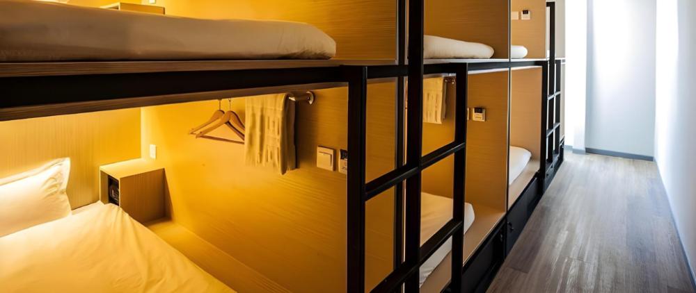 cubic bed pratunam hostel