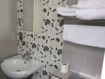 the fitzrovia belle hotel