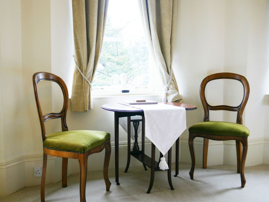 muntham holiday apartments and town house