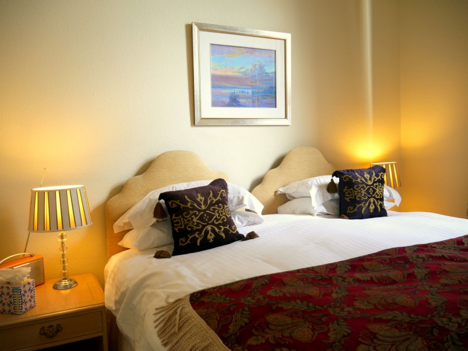 muntham holiday apartments and town house