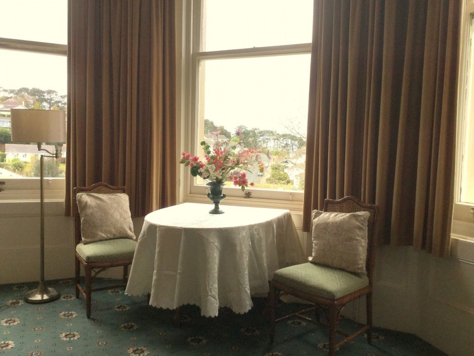 muntham holiday apartments and town house