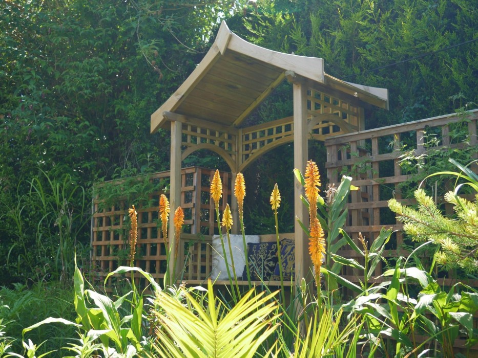 muntham holiday apartments and town house